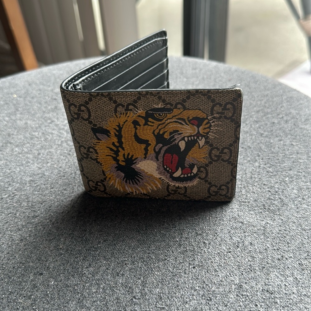 Gucci Supreme Tiger Wallet
